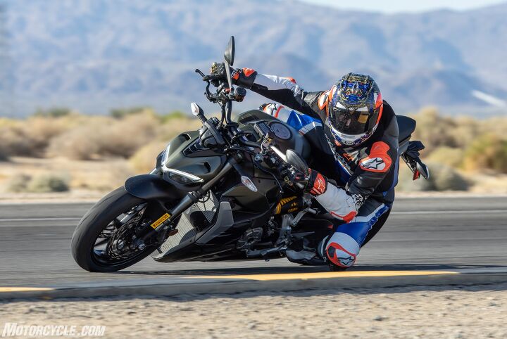 2023 european middleweight naked bike shootout