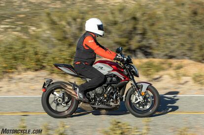 2023 european middleweight naked bike shootout